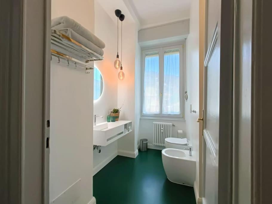 Stylish Flat Near Station And City Center كومو المظهر الخارجي الصورة