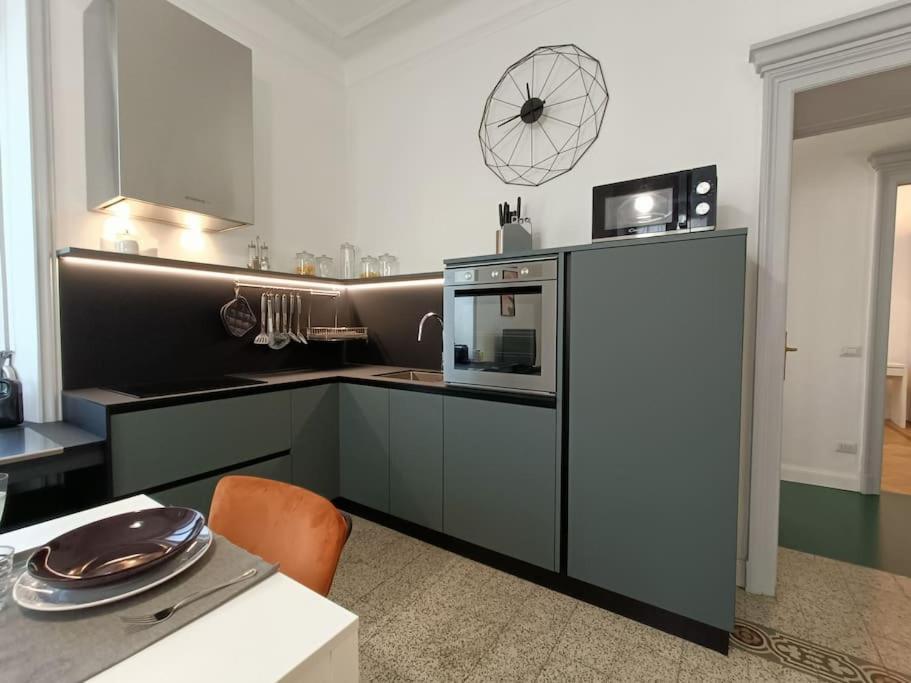 Stylish Flat Near Station And City Center كومو المظهر الخارجي الصورة